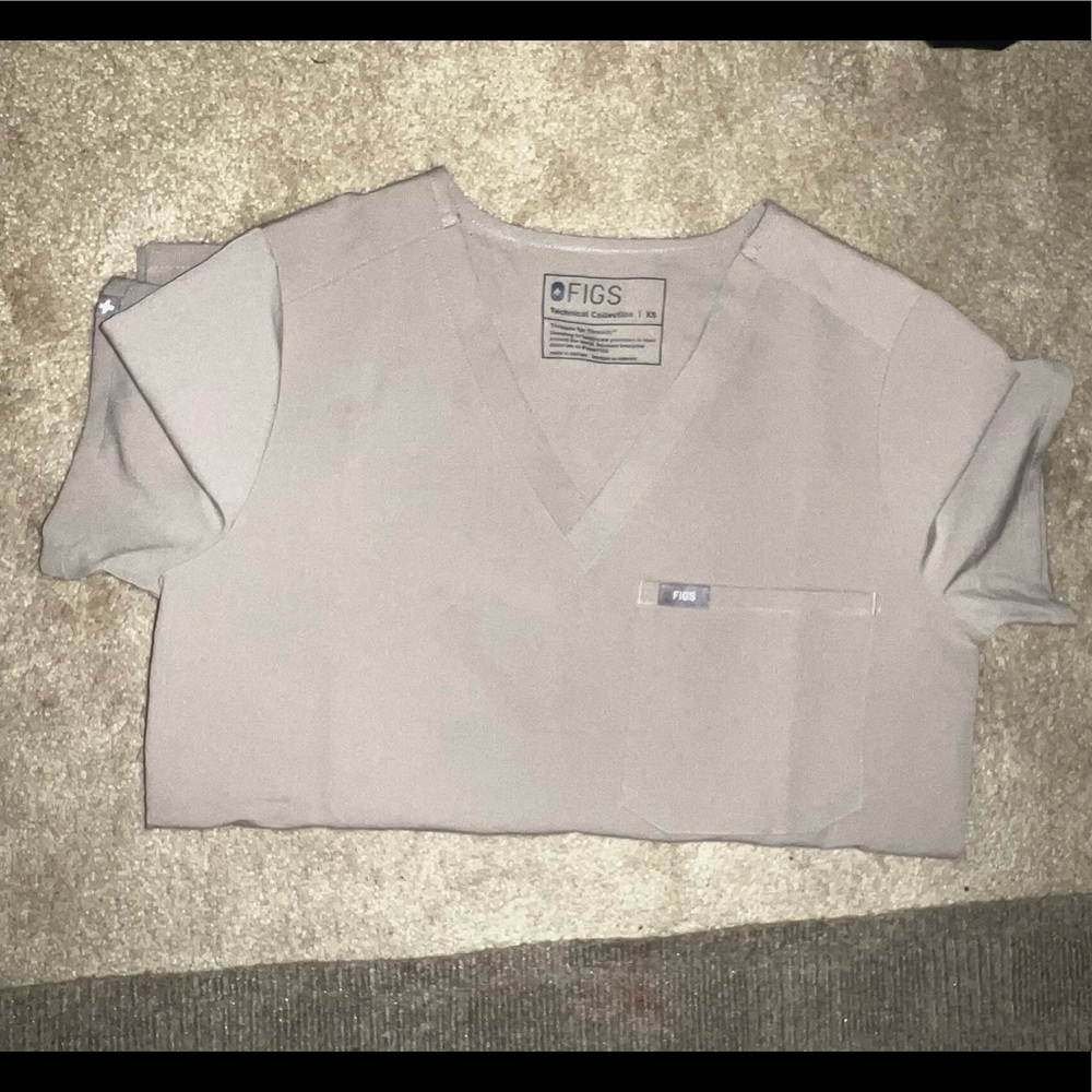 Figs Scrub Top